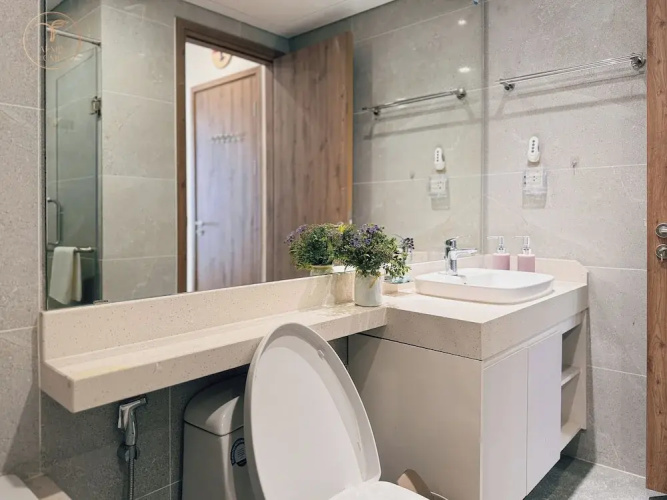 Armin Homes Corner 3 BRs with bathtub