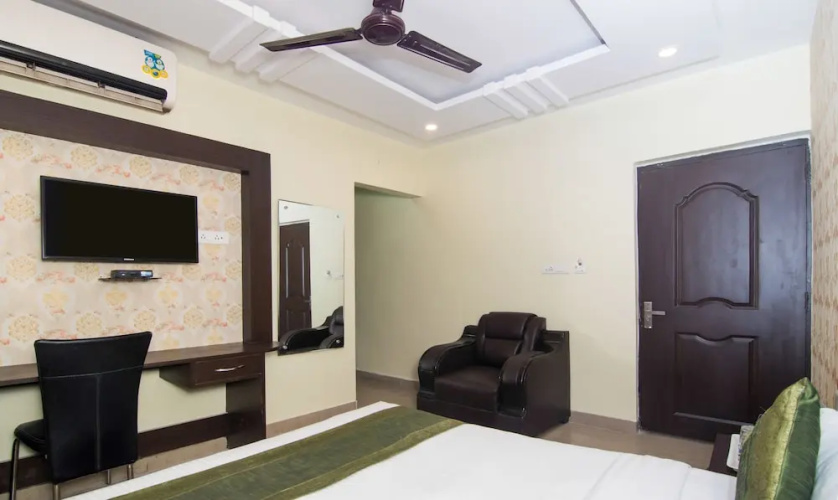 Treebo Trend Coral Tree Lucknow