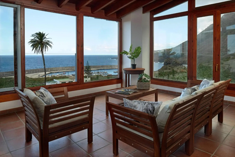 Casa Naranja