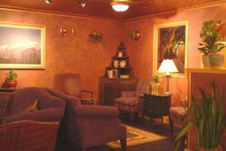 Pike's Waterfront Lodge photo 18