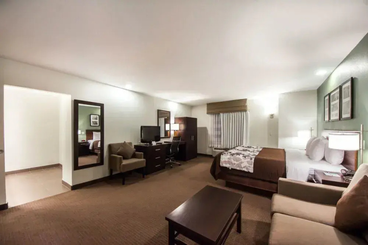 Sleep Inn & Suites
