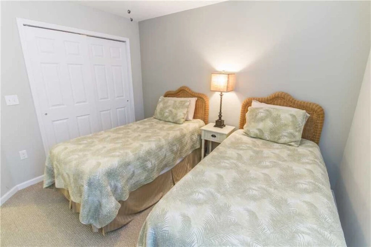 Averys Ocean Breeze B - Three Bedroom Home