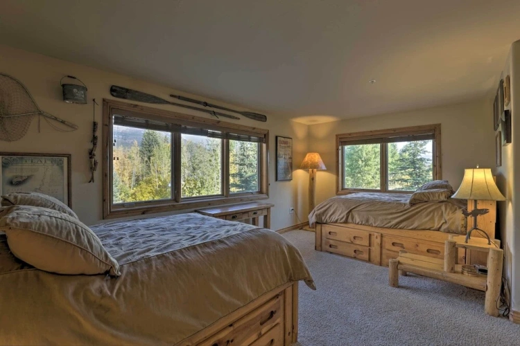3 Bedrooms Apartment