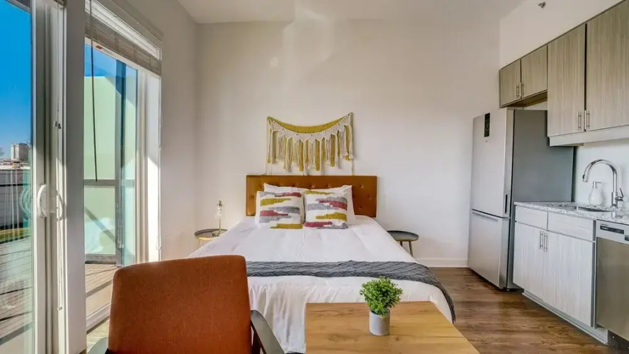FRONTDESK Lakeview Green Apts Birmingham