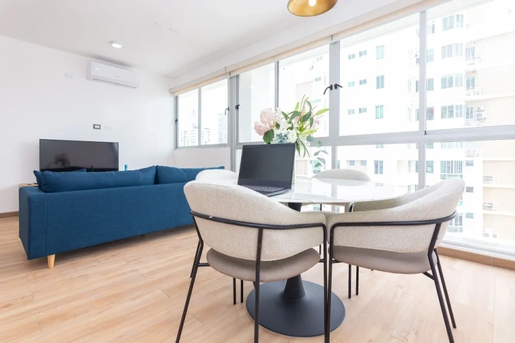 3 Bedrooms Deluxe Quadruple Apartment