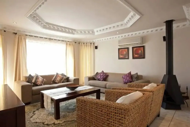 Villa West Beach