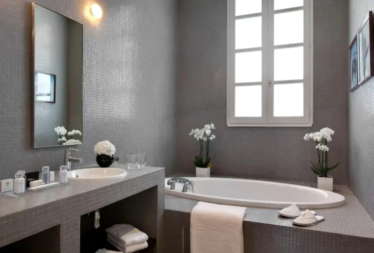 Quadruple Suite