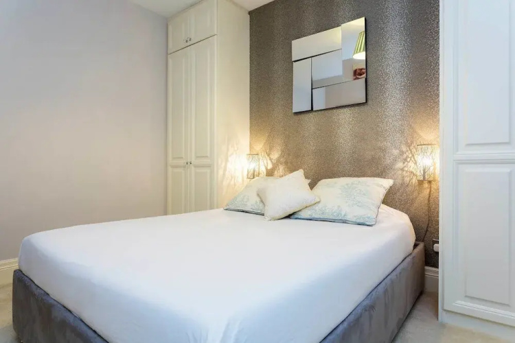 Veeve - Hyde Park Hideaway