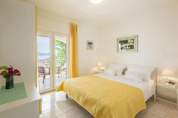 Apartments Matea - 20m from sea