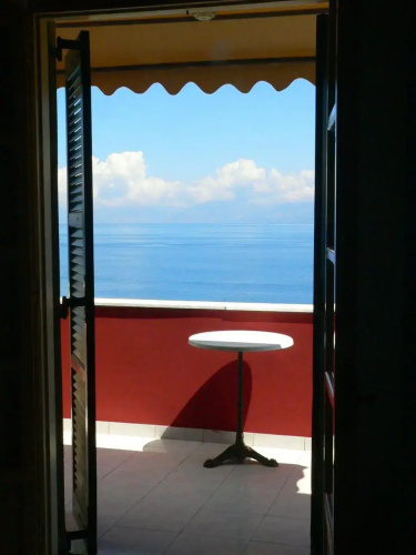 Apraos Bay Hotel