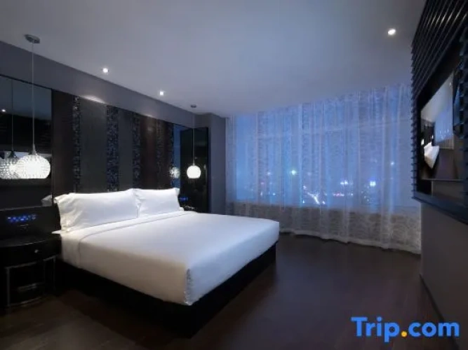 Deluxe Double Suite