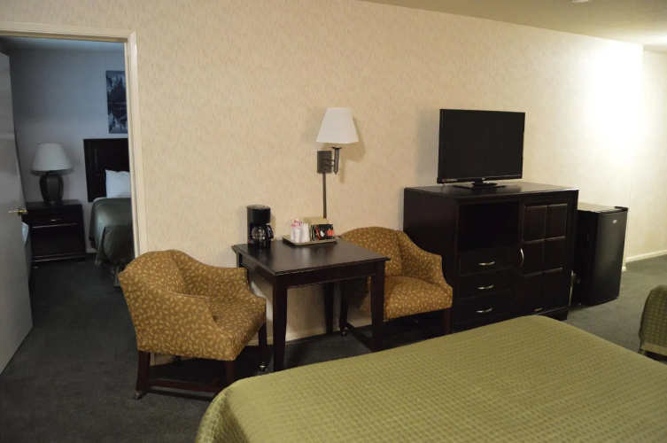 Cedar Lodge photo 7
