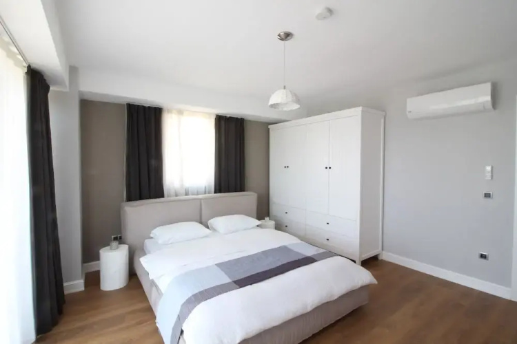 Elia Apartments Side