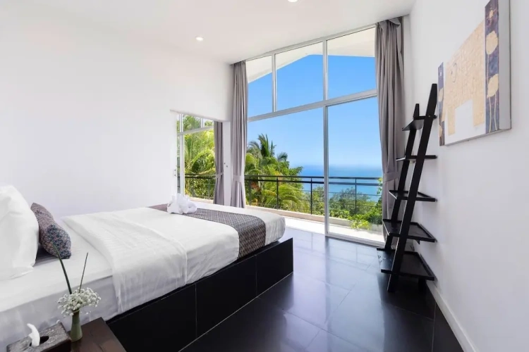 5 Bedrooms Deluxe Villa