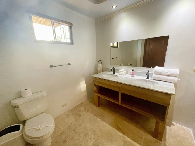 4 Bedrooms Standard room