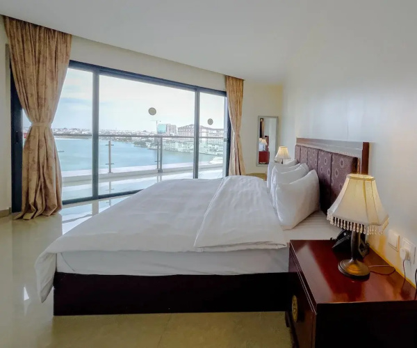 Black Diamond Hotel