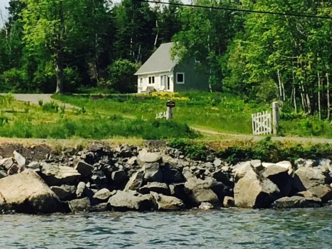Broadwater Inn & Cottages