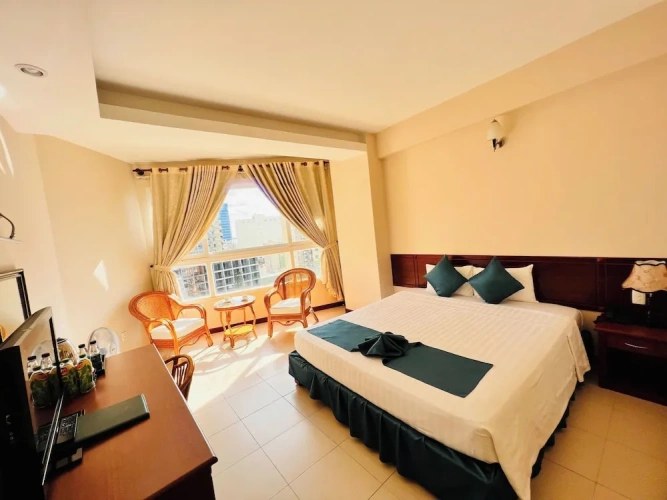 Deluxe Double room with city view
