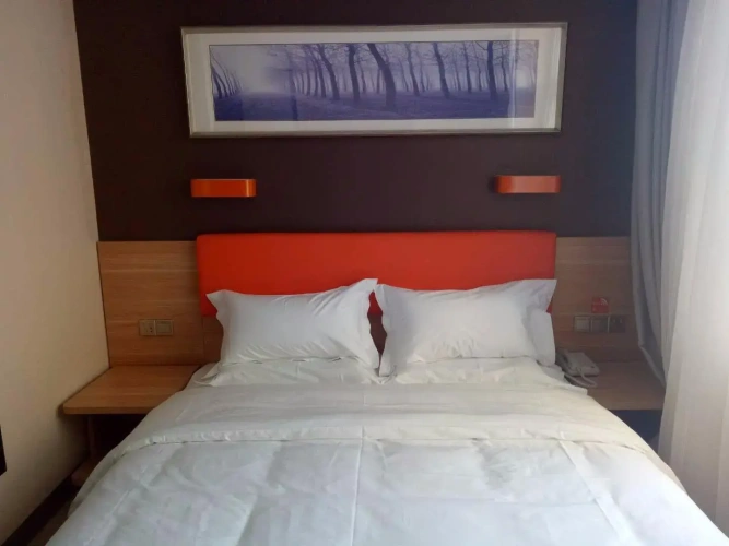 Standard Twin room with view