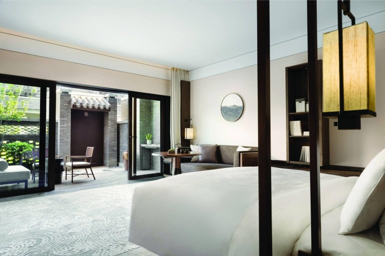 Standard Double room with courtyard view