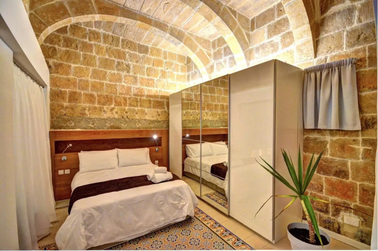 Coral Apartment (Valletta)