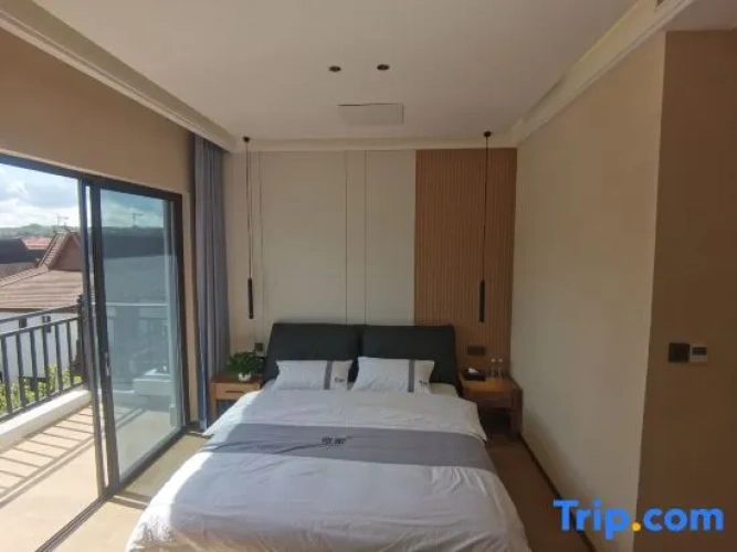 Standard Double room with view
