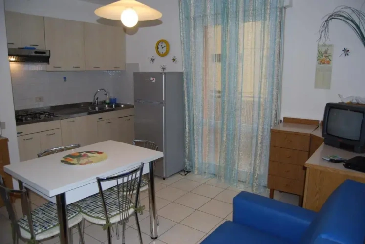 2 Bedrooms Apartment