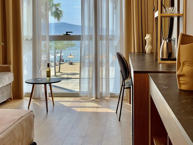 Elmar Hotel