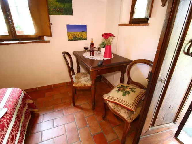 Chalet With Pool in Cortona