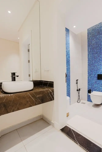 3 Bedrooms Apartment