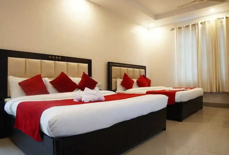 Petals Krish Grand Hotel