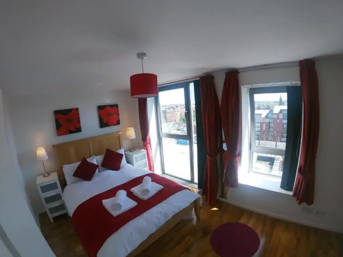 2 Bedrooms Apartment
