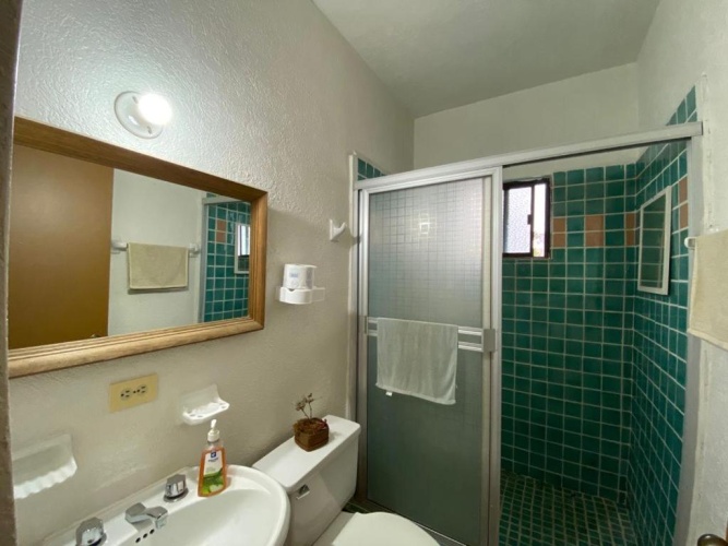 4 Bedrooms Cottage
