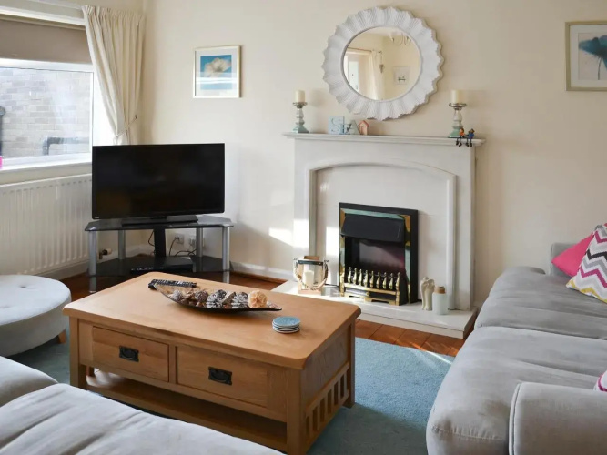 61 Longstone Close