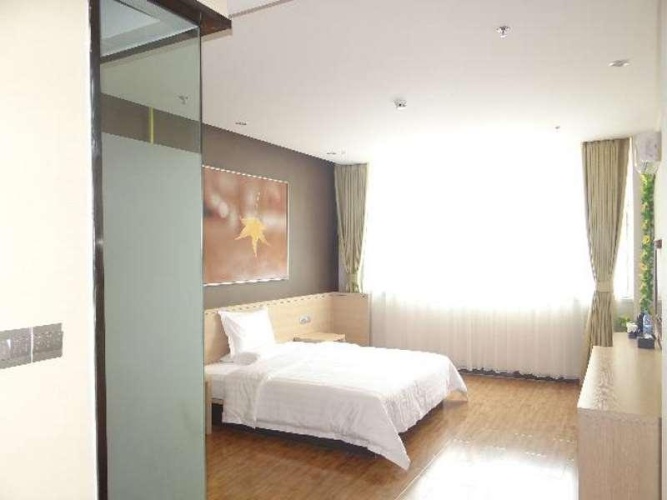 Economy room