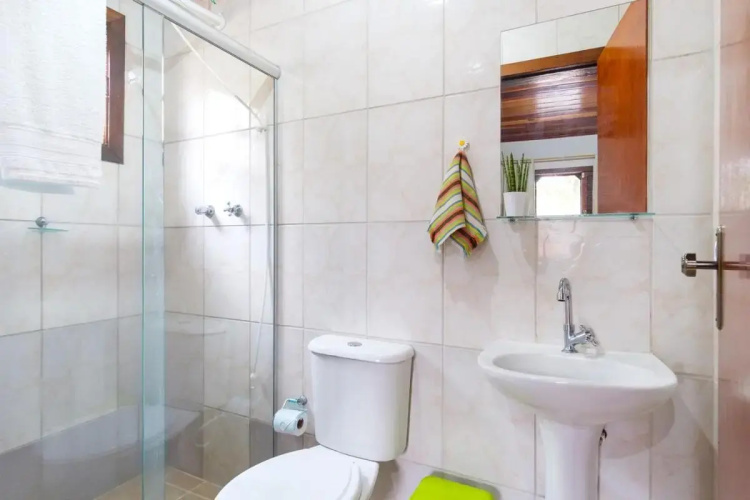 Bh 12: Casa Com Piscina, Perfeita E Bem Localizada!!!