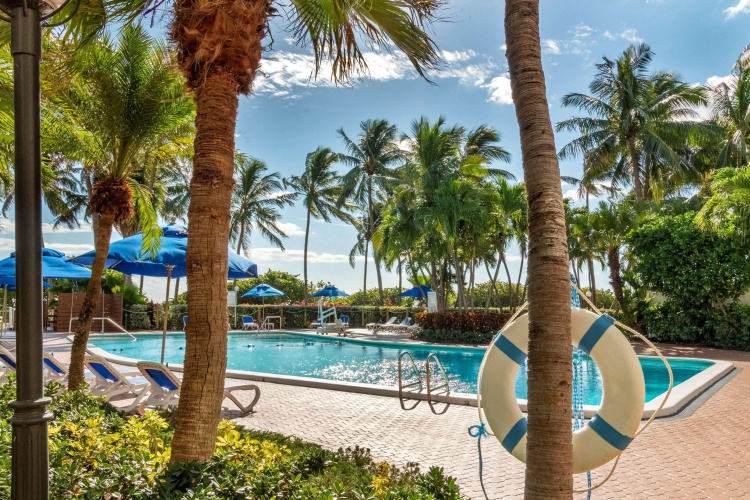 Radisson Resort Miami Beach photo 28