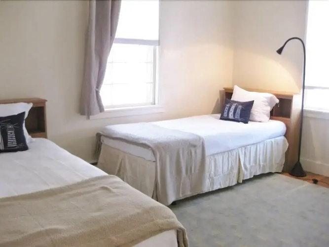 570 State - 2 Bedroom House