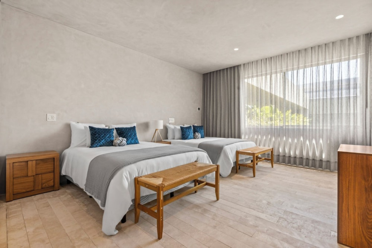 Oceanfront Apartments with Great Views