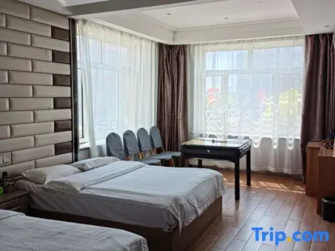 Zichuan Chenyi Hotel