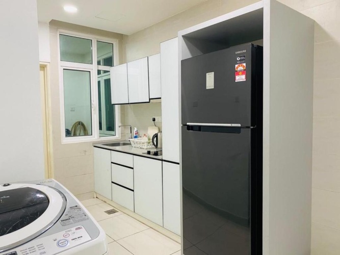 3 Bedrooms Apartment