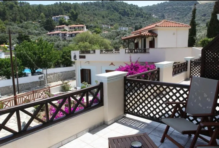 Studio with balcony and with sea view