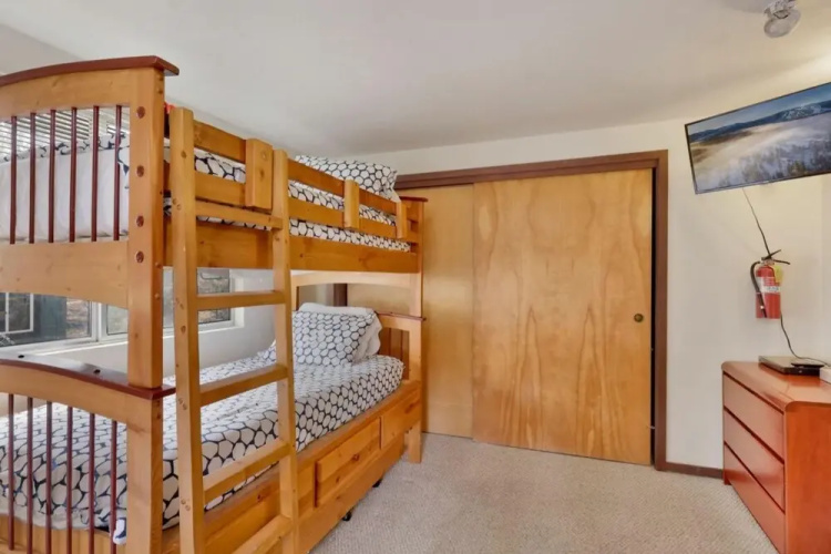 Pinewood Inn #2093 by Big Bear Vacations