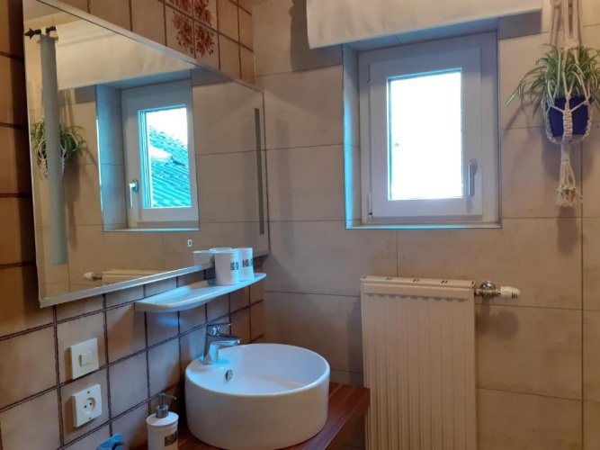 1 Bedroom Apartment with balcony and with lake view