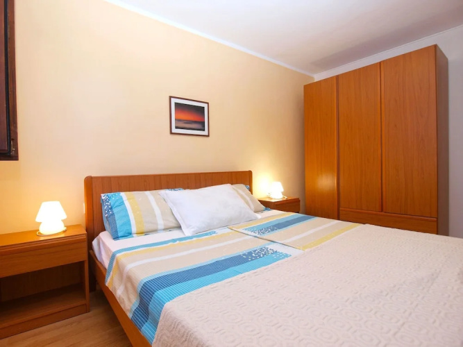 Apartment 1482