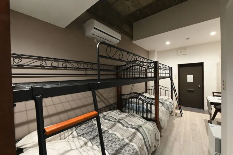 4 Bedrooms Standard Quadruple room
