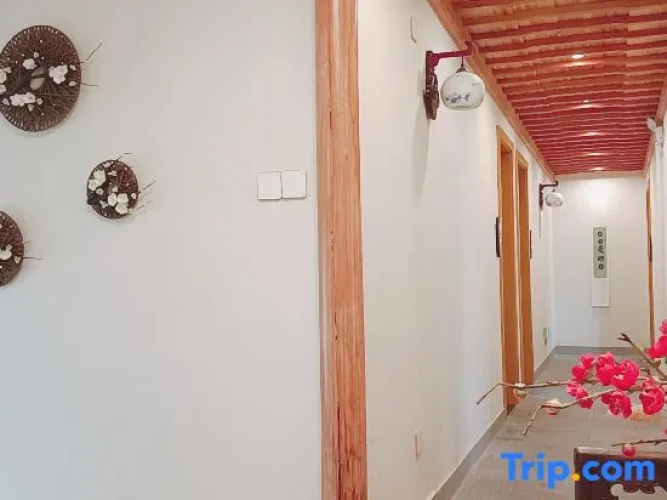 WeiJian Guesthouse