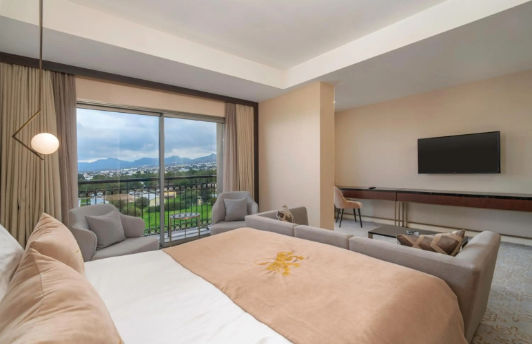 Cratos Premium Hotel Casino & SPA