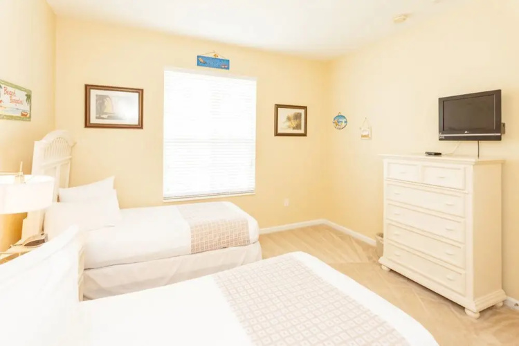 3 Bed 2 Bath Premium l 1005