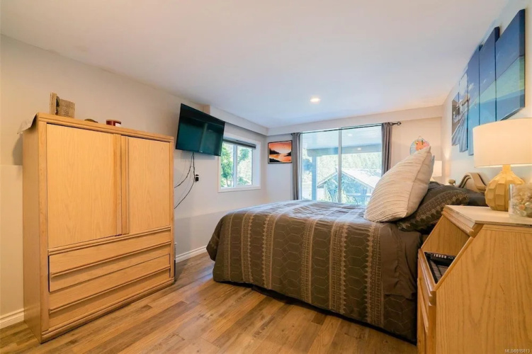 Suite at Trails End Beach House